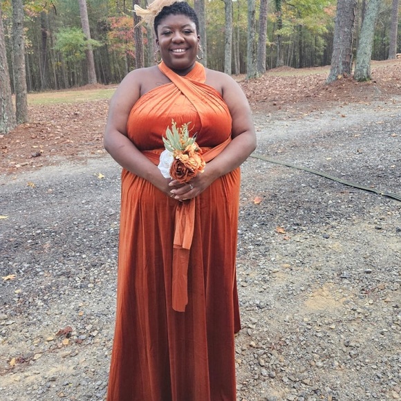 VELVET DRESS- tie 5+ diff ways! - Picture 2 of 3